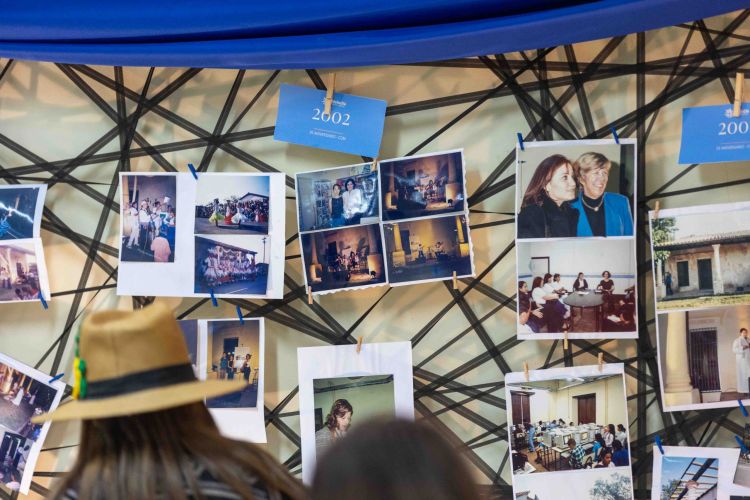 Melodía celebró 25 años de historia con homenajes, memoria y esperanza